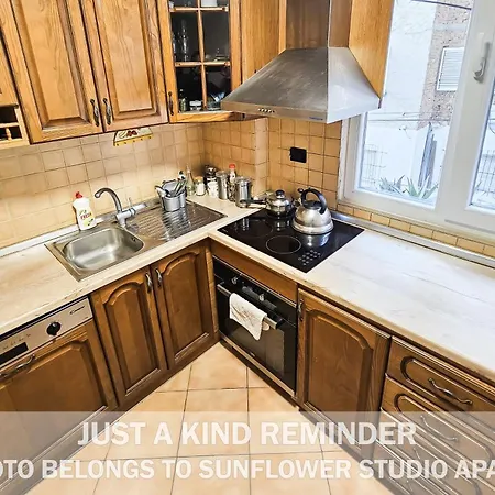 Apartment Sunflower Tirana